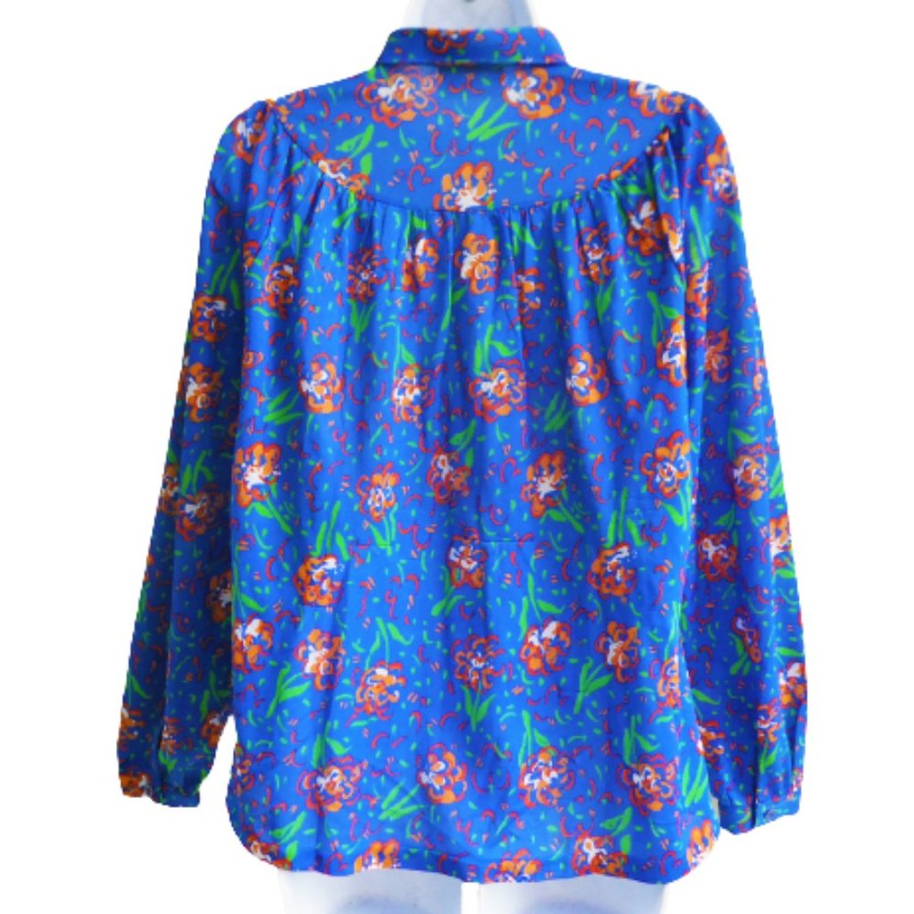 Vintage 60s Poly Knit Shirt Foral Blue Button Front Peter Pan Collar Round Yokes